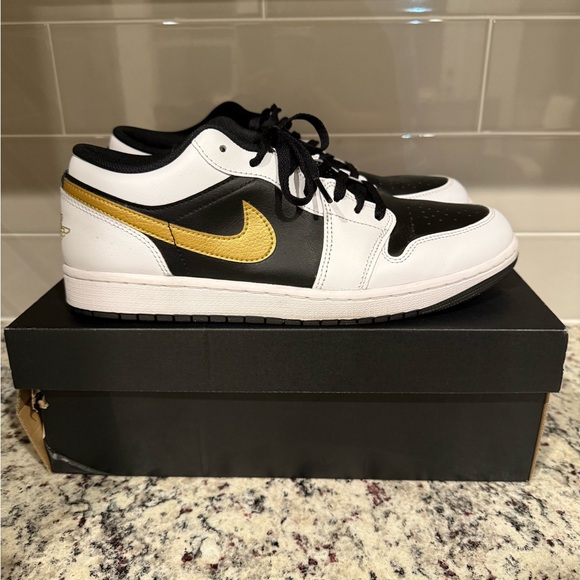 Air Jordan Low Retro White /Gold/ Black - Picture 1 of 3